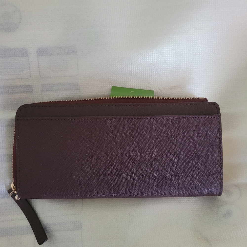 Kate Spade | Mulled Wine Nisha Mikas Pond - Picture 3 of 4